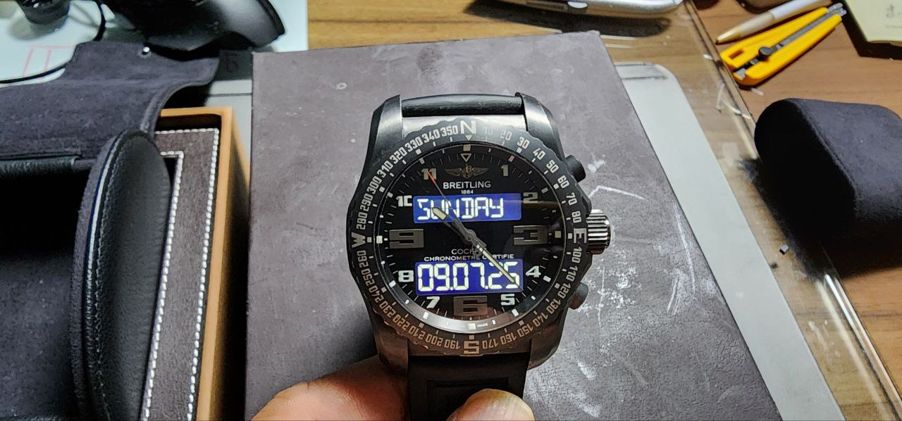 [정품]브라이틀링 콕핏 B50 나이트 미션 버젼 팝니다--6