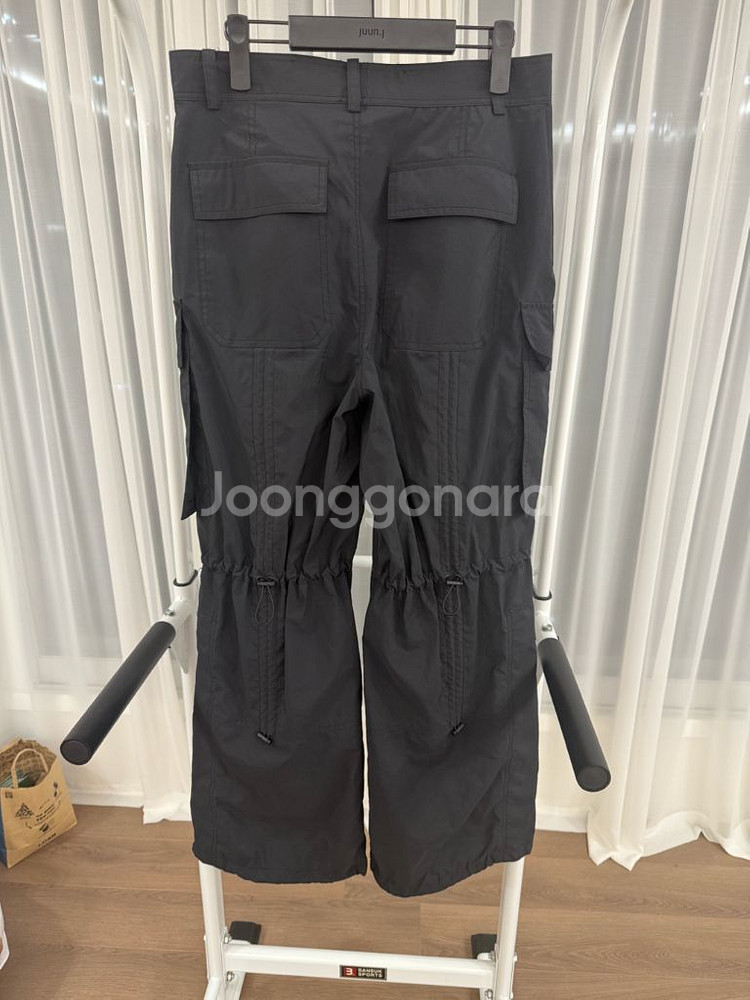 준지 24fw 폴리 퍼커링 블랙 팬츠 44사이즈 팝니다--4