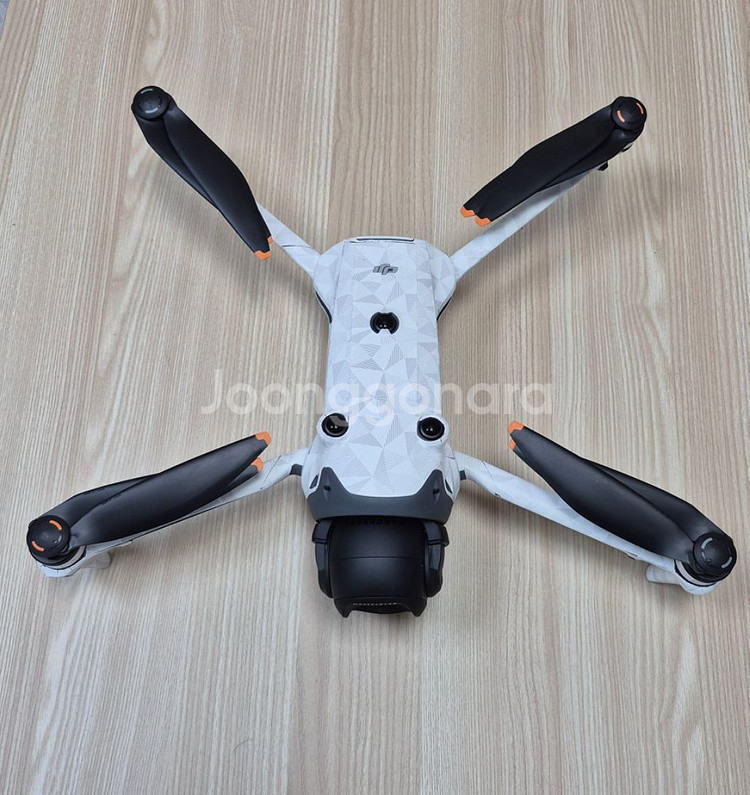 dji 매빅4프로 512gb 기체만 팝니다--0