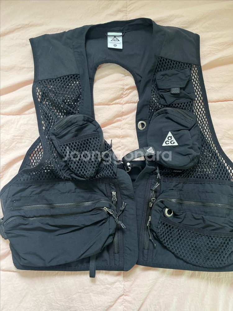 Nike ACG Utility Vest Black--0