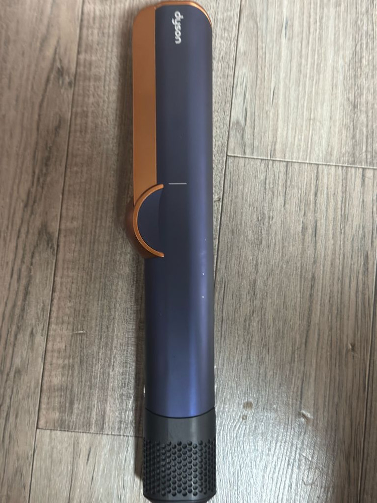 다이슨 에어스트레이트너 팔아요 이미지