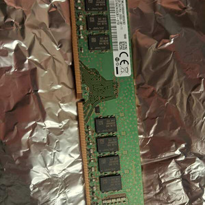 삼성 램 ddr4 pc4 16기가 (2666) 팝니다
