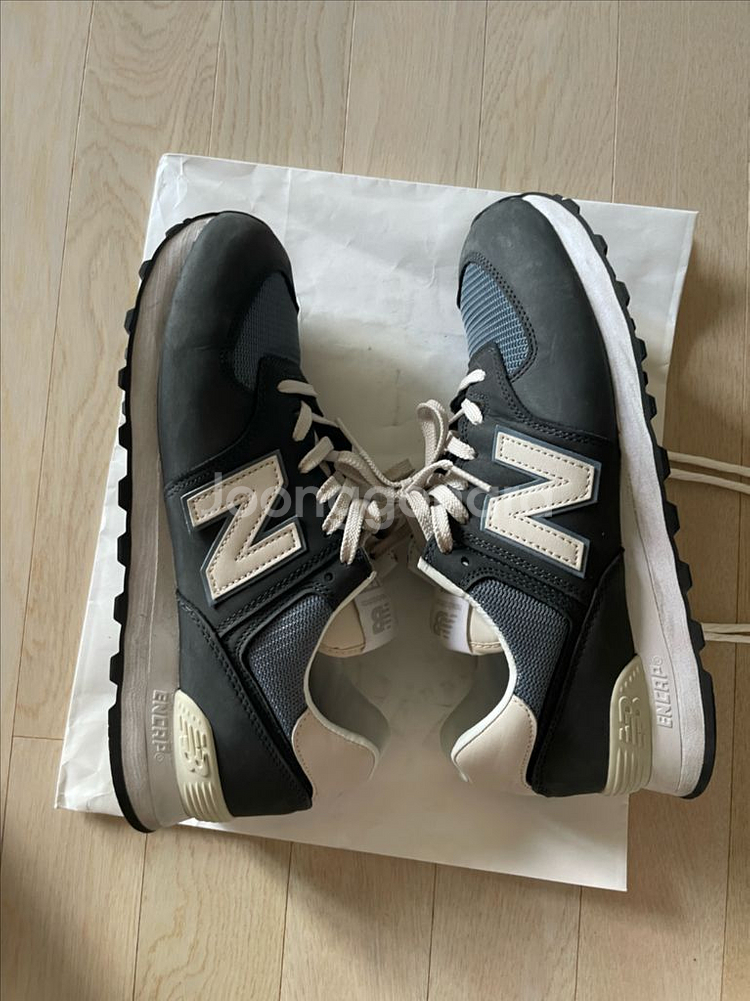 뉴발란스 574 네이비 270--1