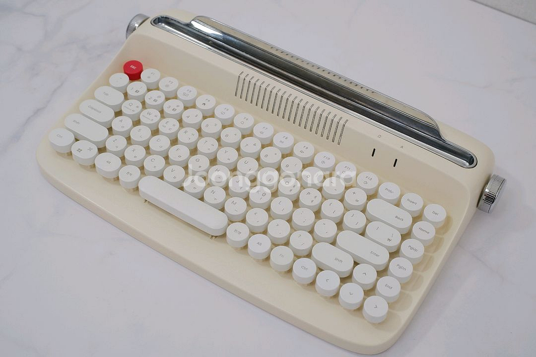 액토 B303 블루투스 키보드--1