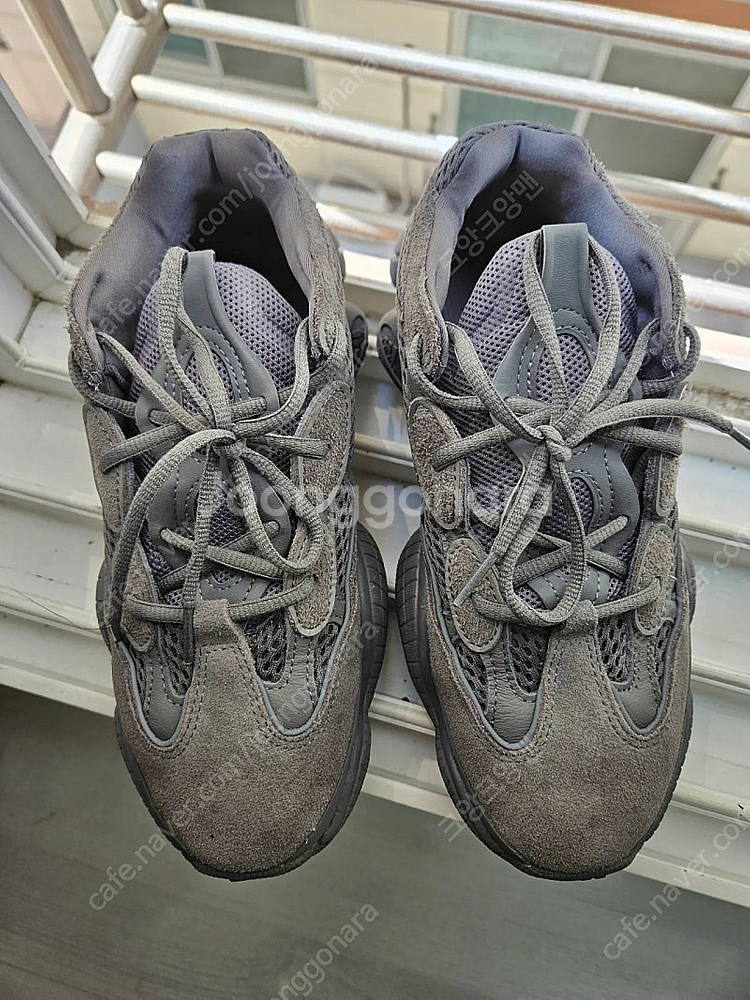 아디다스 이지 500 그래닛 8만원--0