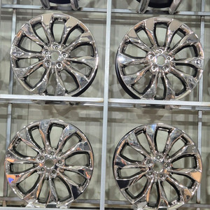 더뉴 쏘랜토19인치 크롬 휠 미사용