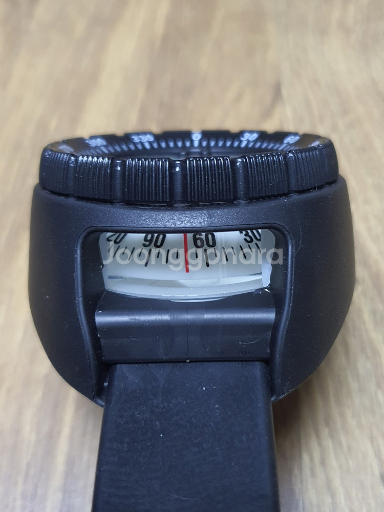 수중 나침반 팝니다.--1