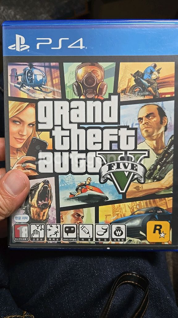 ps4 게임(철권7,용과같이 극1,레데리2,gta5외--1