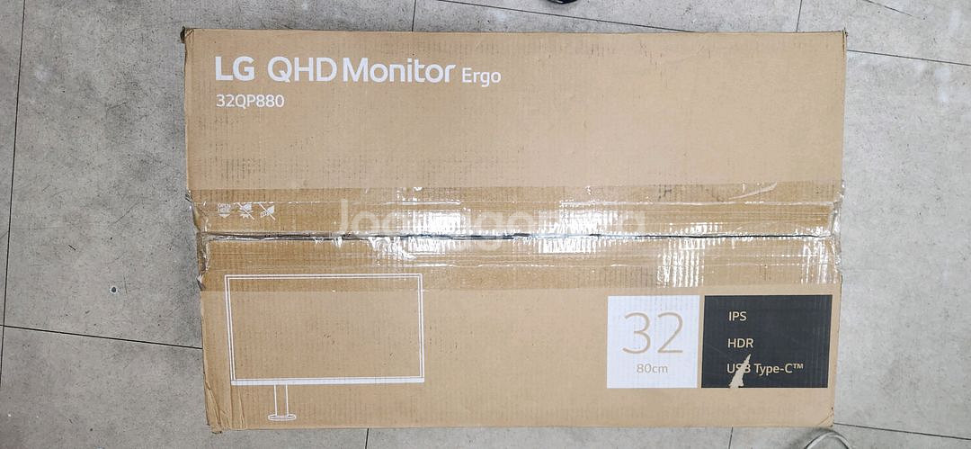 LG 32QP880 QHD 360도 모니터16시간사용--2