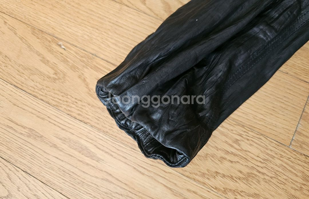 [가격인하] (새상품) 타임 램스킨 하이넥 집업자켓--4