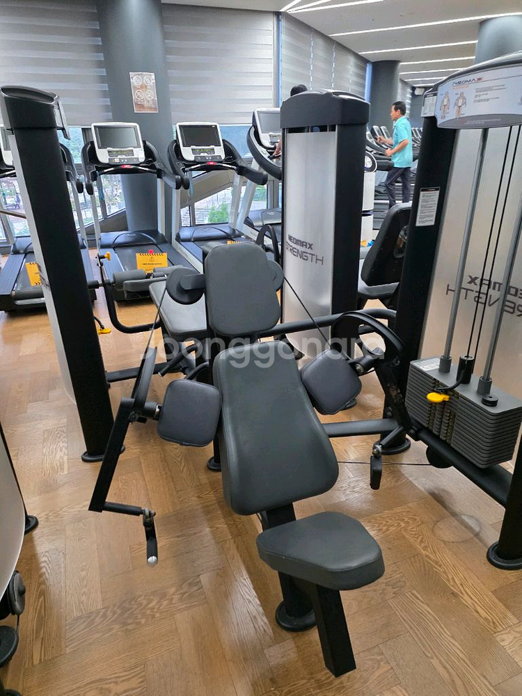 클럽용 헬스기구 머신 14종 일괄 급처분 정리합니다.--1