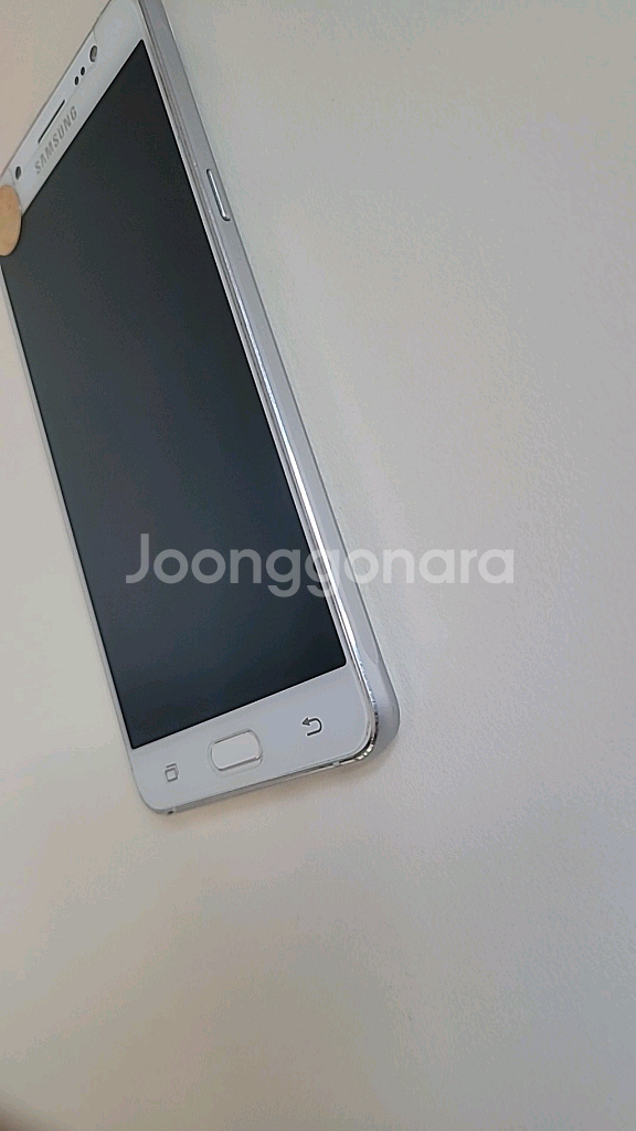 갤럭시J5 휴대폰 화이트--3