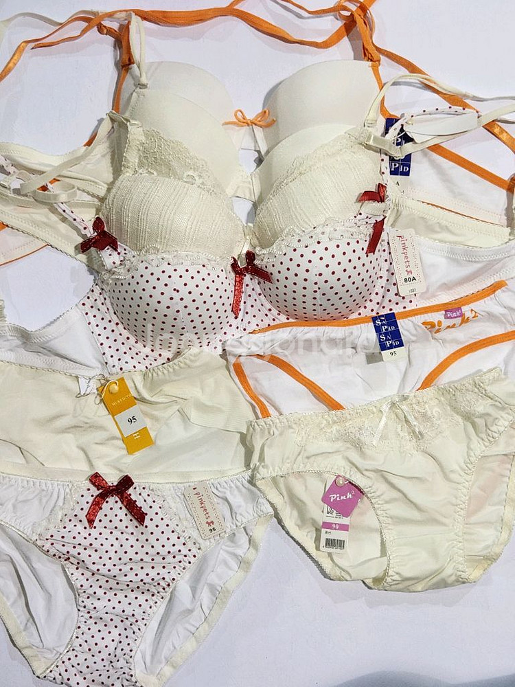 여성 속옷 4세트 80a 사이즈--0