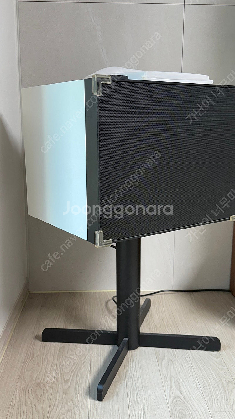 제네바 디콘 L 화이트 팝니다--2