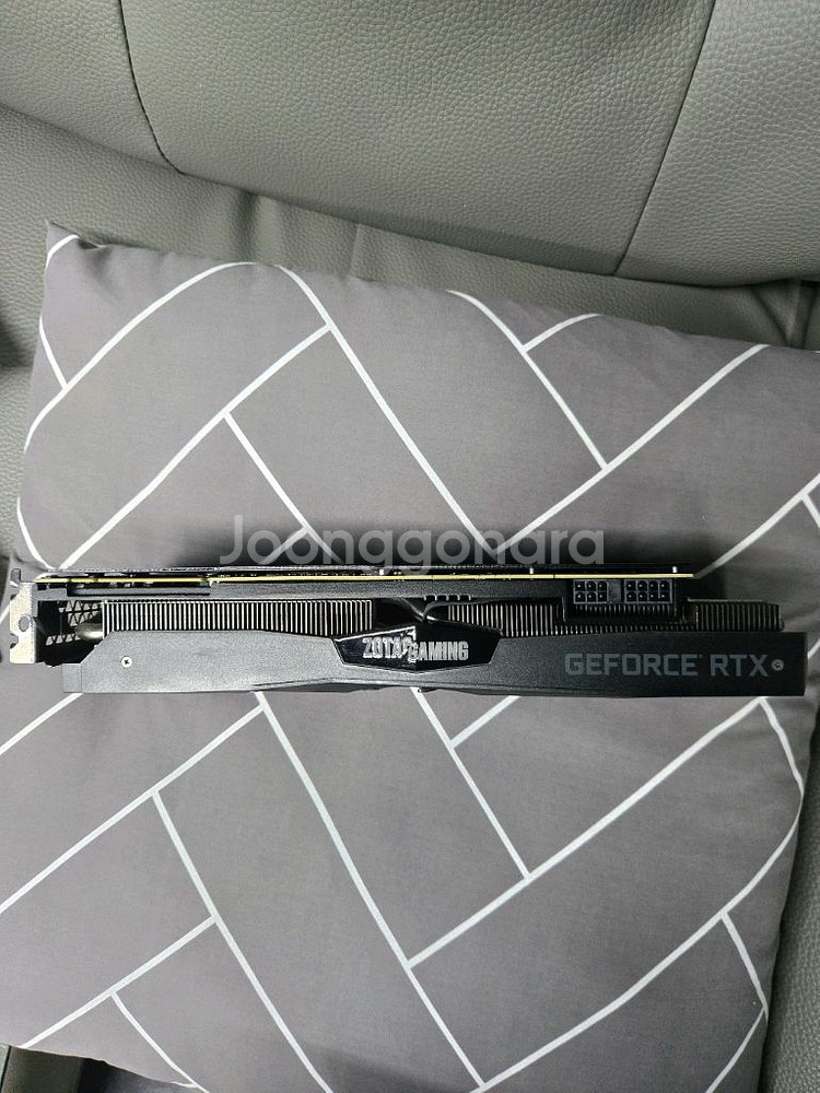 그래픽카드 조텍 RTX2080 3펜--2