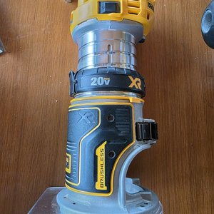 디월트 무선 루터 및 악세사리 dcw600 외