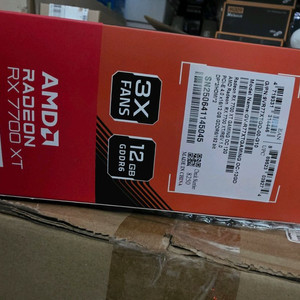 RADEON RX7700 그래픽카드