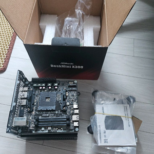 데스크미니(desk mini) x300 베어본 풀박스
