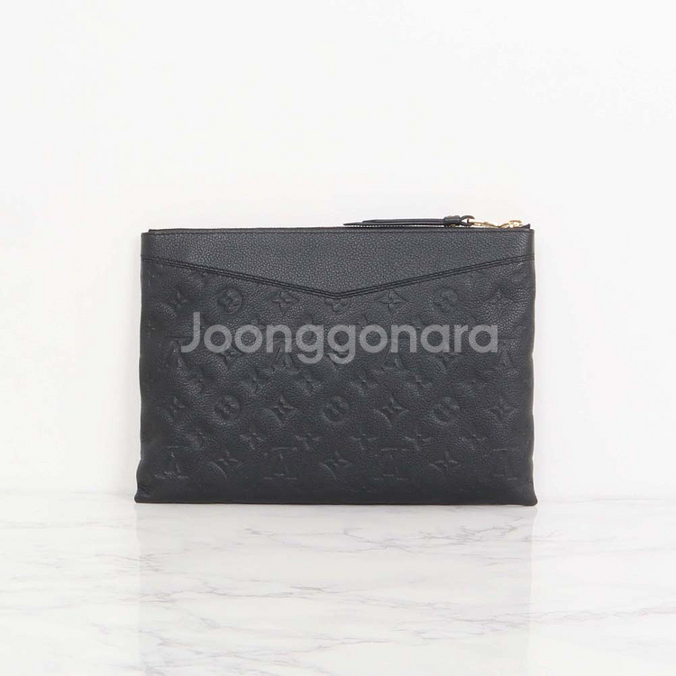 루이비통 데일리 파우치 모노그램 앙프렝뜨 M62937--2
