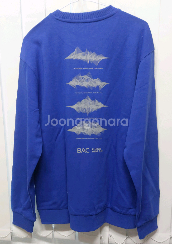 블랙야크 맨투맨--1