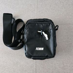 여행용품(백팩,크로스백,목베개)