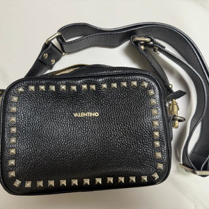 발렌티노 스터드 크로스백