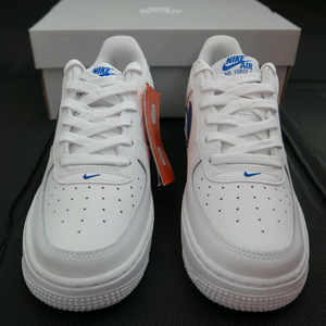 나이키 에어포스1 245mm 새제품 팝니다.