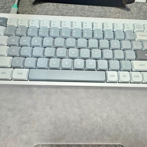 누피 air75 키보드 아크릴 팜레스트
