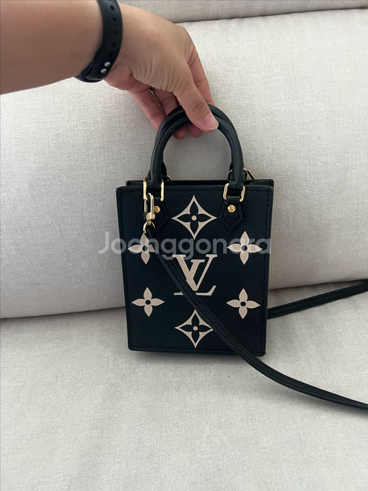 루이비통 쁘띠삭플라--0