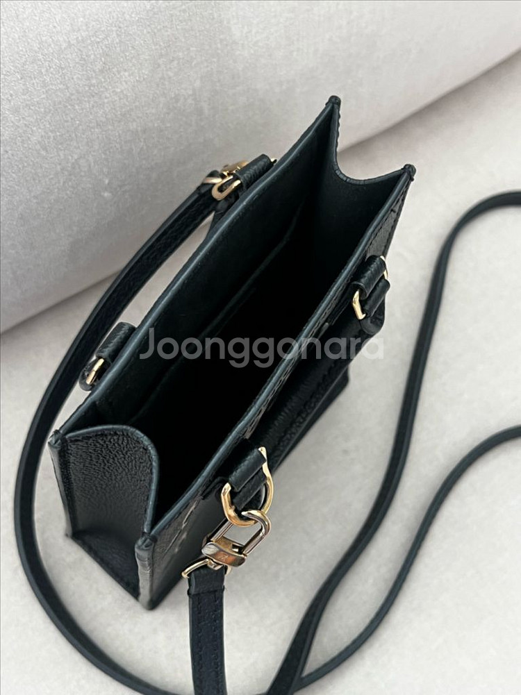 루이비통 쁘띠삭플라--1