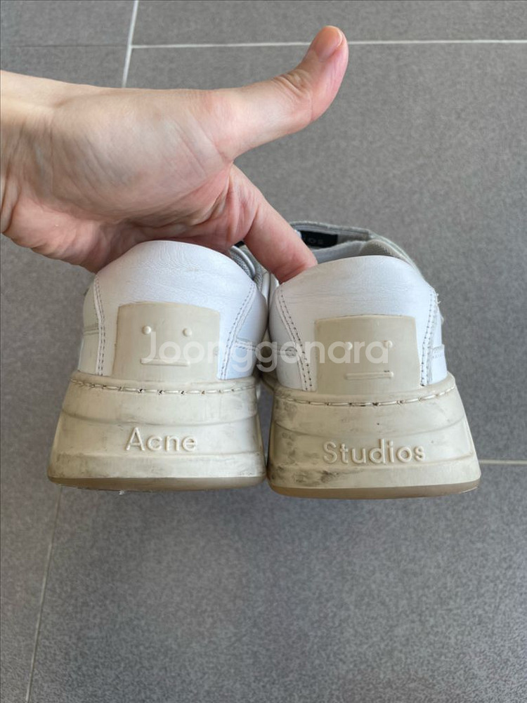 아크네스튜디어 핀트페이스 벨크로 운동화--4