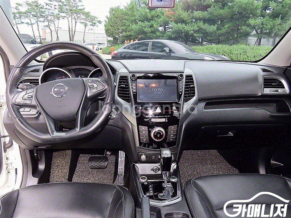 [KG모빌리티(쌍용) ]티볼리 아머 2WD 디젤 VX--6