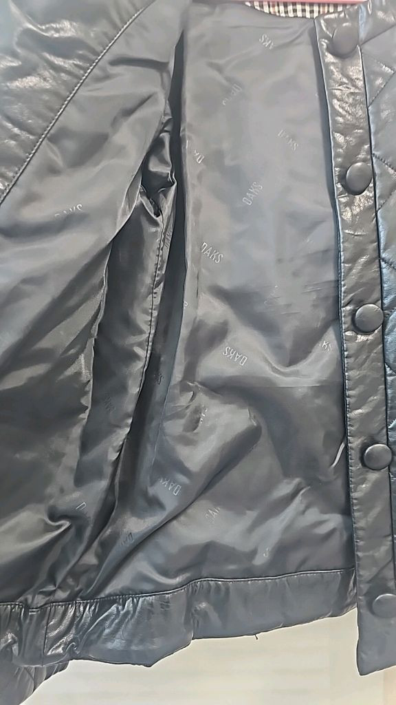 (가격인하) 닥스키즈 가죽 점퍼 140사이즈--4