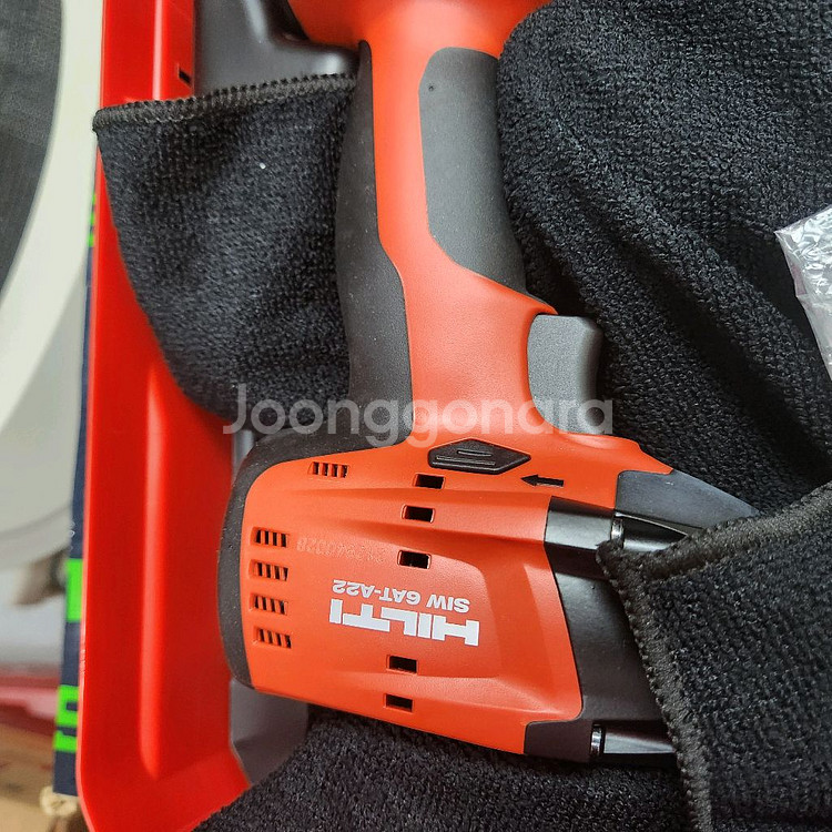 힐티임팩렌치 판매합니다--2