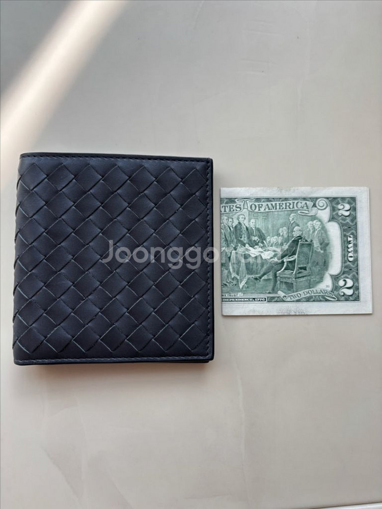 보테가베네타 정품 반지갑 (신품급) 판매합니다--4