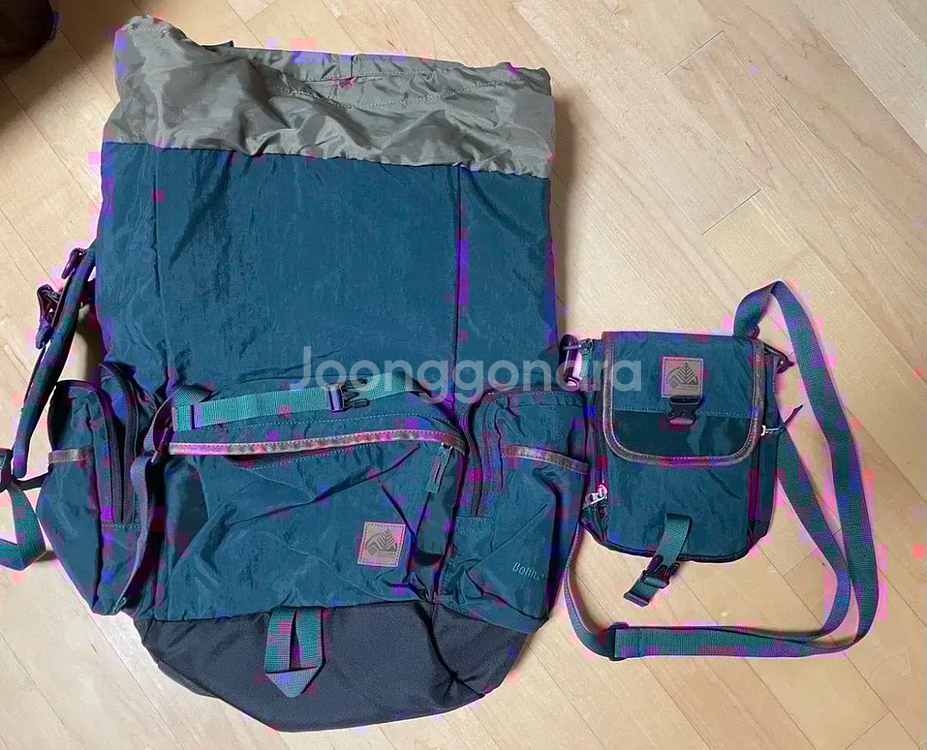 컬럼비아 28L 백팩 & 메신저백 거의 새상품--0