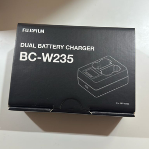 bc-w235 후지 2구 충전기. np-w235 팝니다