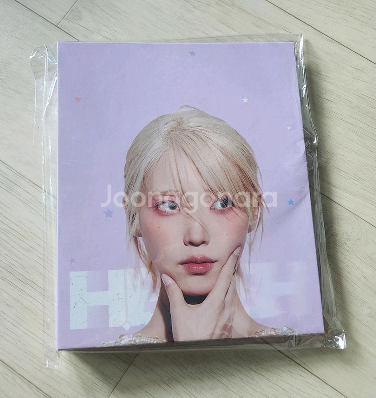 아이유 공식 굿즈--0