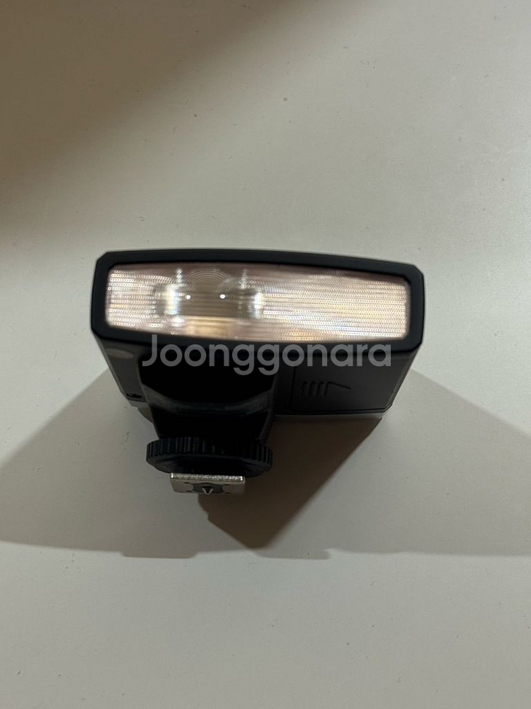 고독스 럭스 주니어 카메라 플래시 팝니다.--1