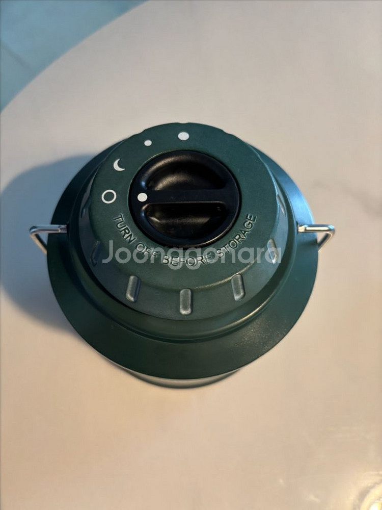 콜맨 캠핑용 led 랜턴판매합니다--2