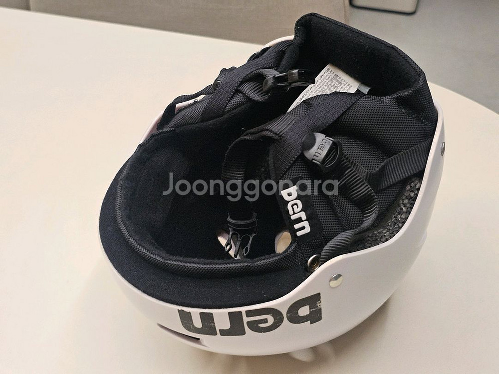 번 BERN 마콘 헬멧--9