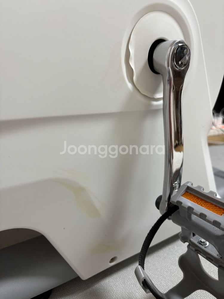 엑사이더 실내자전거 ES370 판매합니다--5