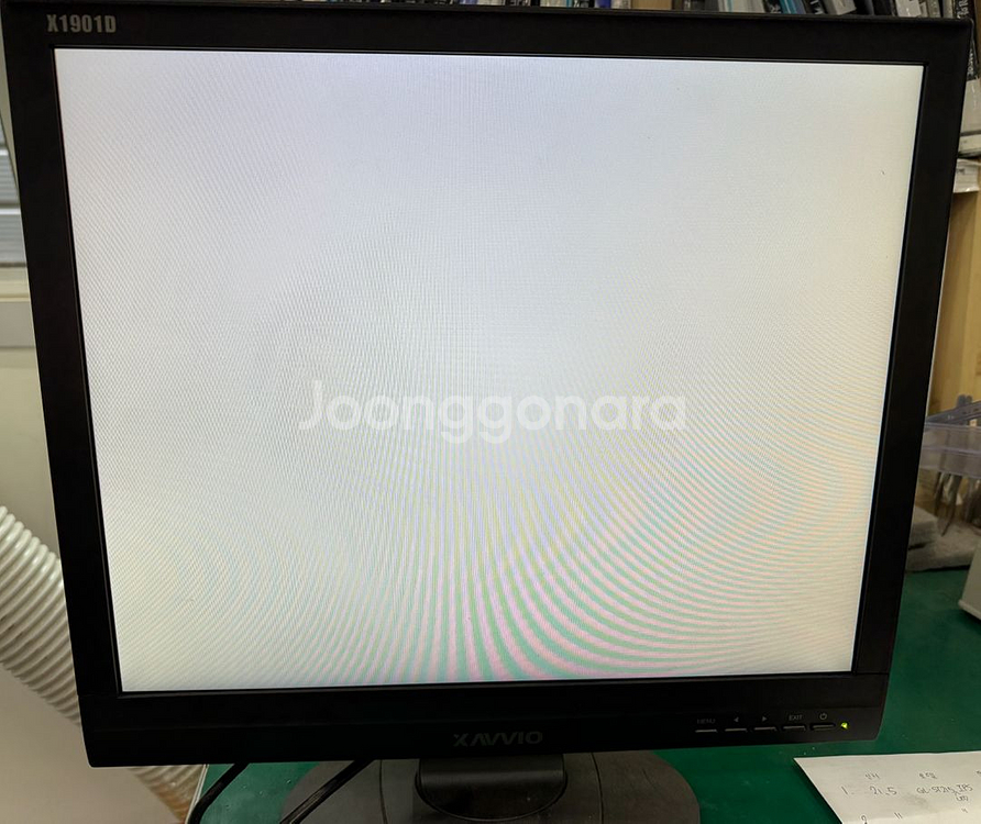 잡다한 모니터 9개 팝니다--6