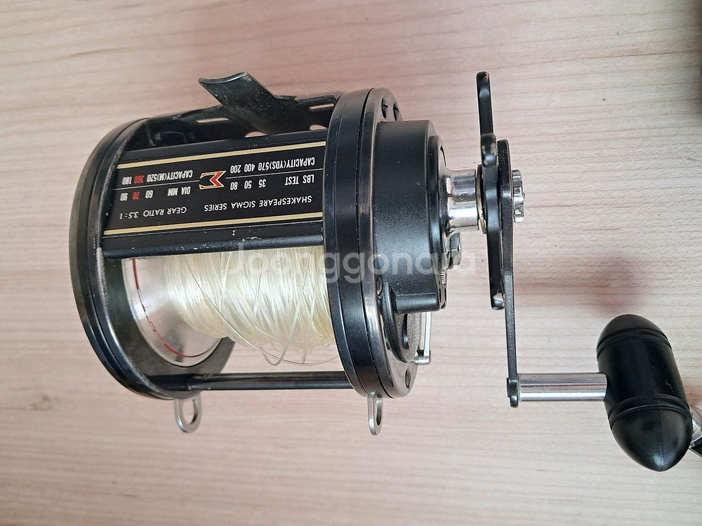 일제 시마노 장구통릴 베이트릴 팝니다.--2