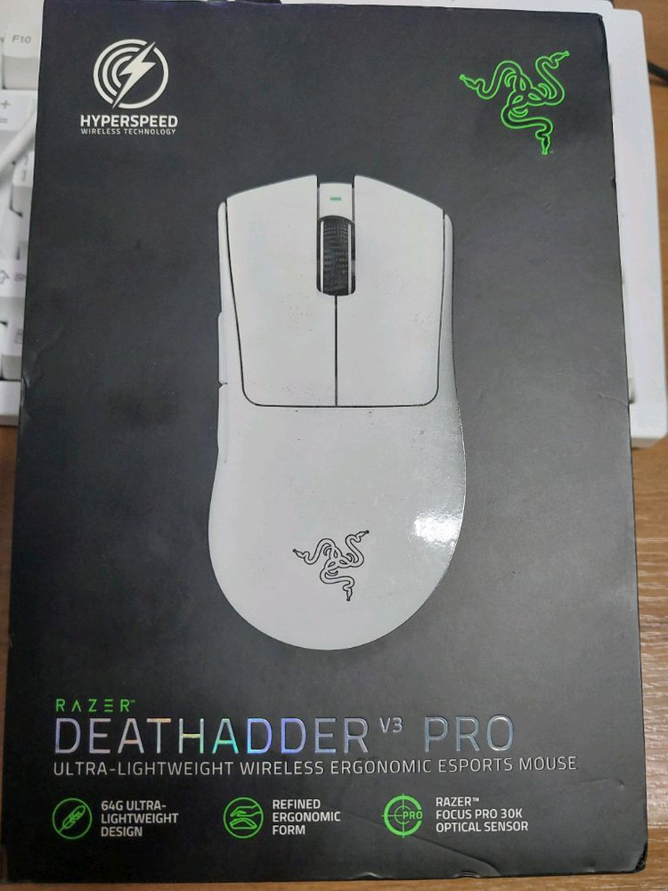 레이저 데스에더 V3 pro 데브삼 무선 마우스 이미지