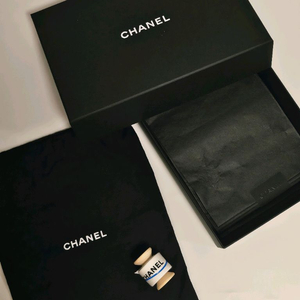 샤넬 가방박스(곽)와 더스트백