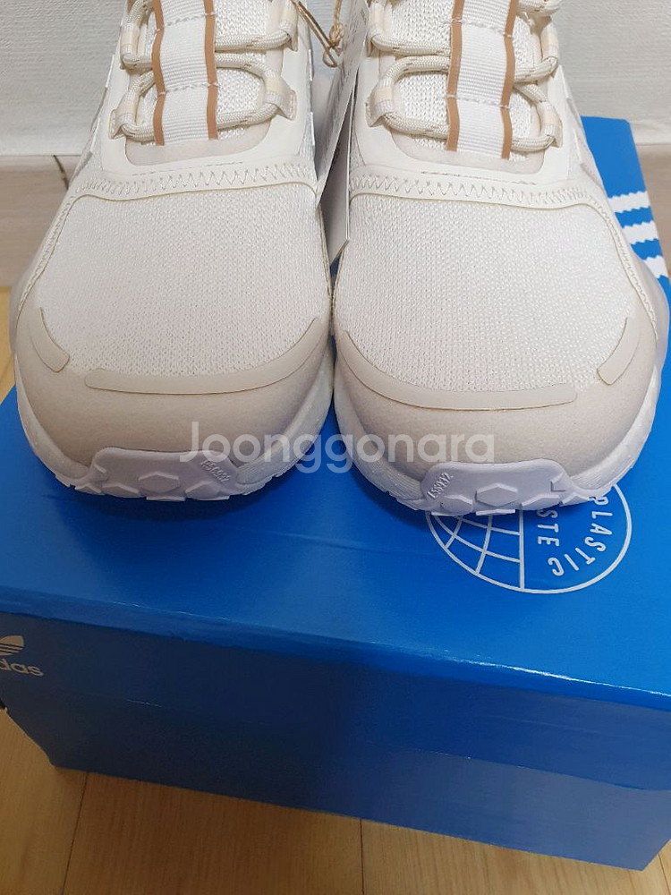 (새것)아디다스 NMD V3 운동화 GY6818--4
