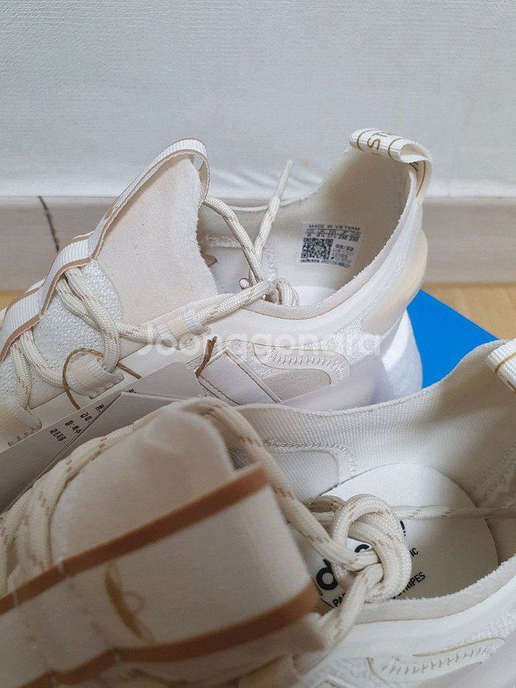 (새것)아디다스 NMD V3 운동화 GY6818--6