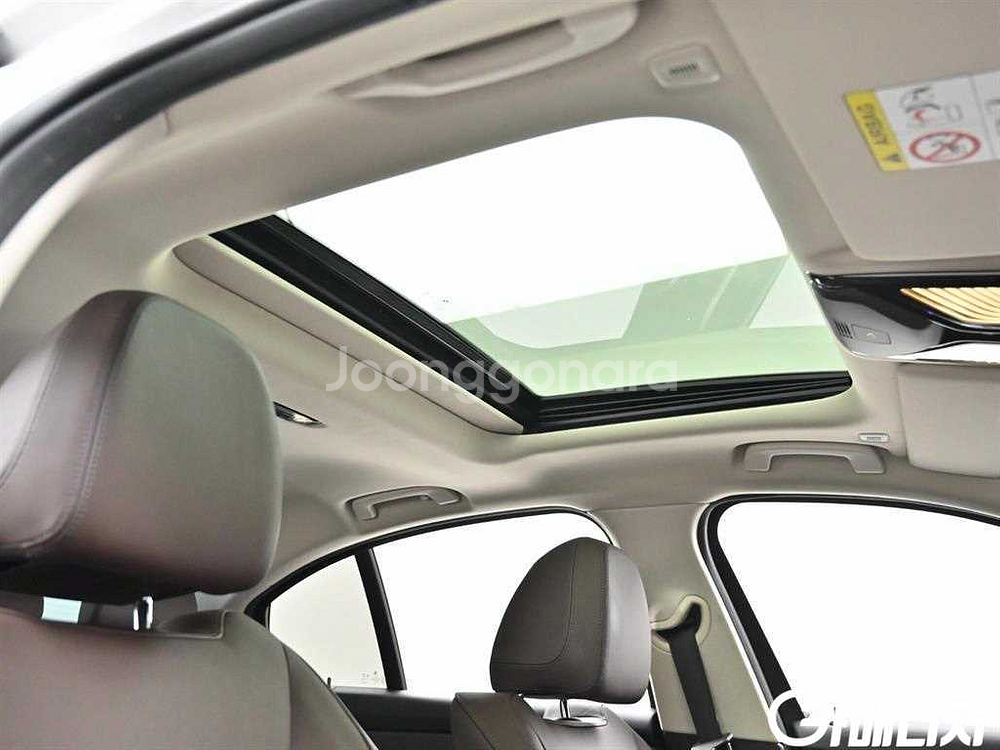 [BMW]3시리즈 (G20) 320i 럭셔리 (5인승)--6