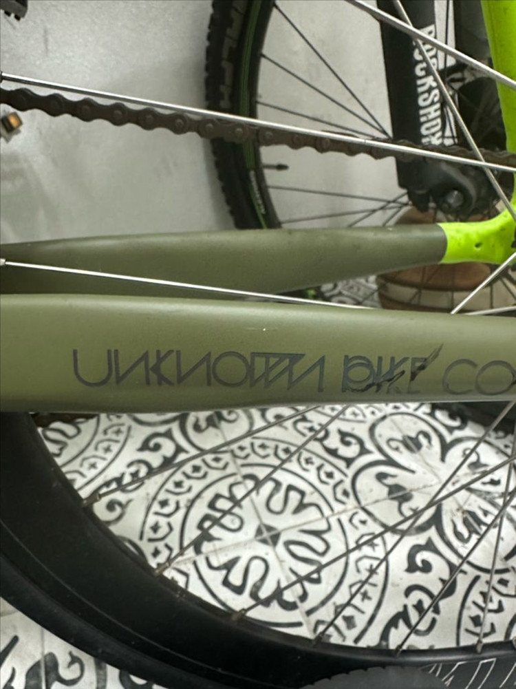 2024언노운 샤크 형광 M사이즈 급처 이미지